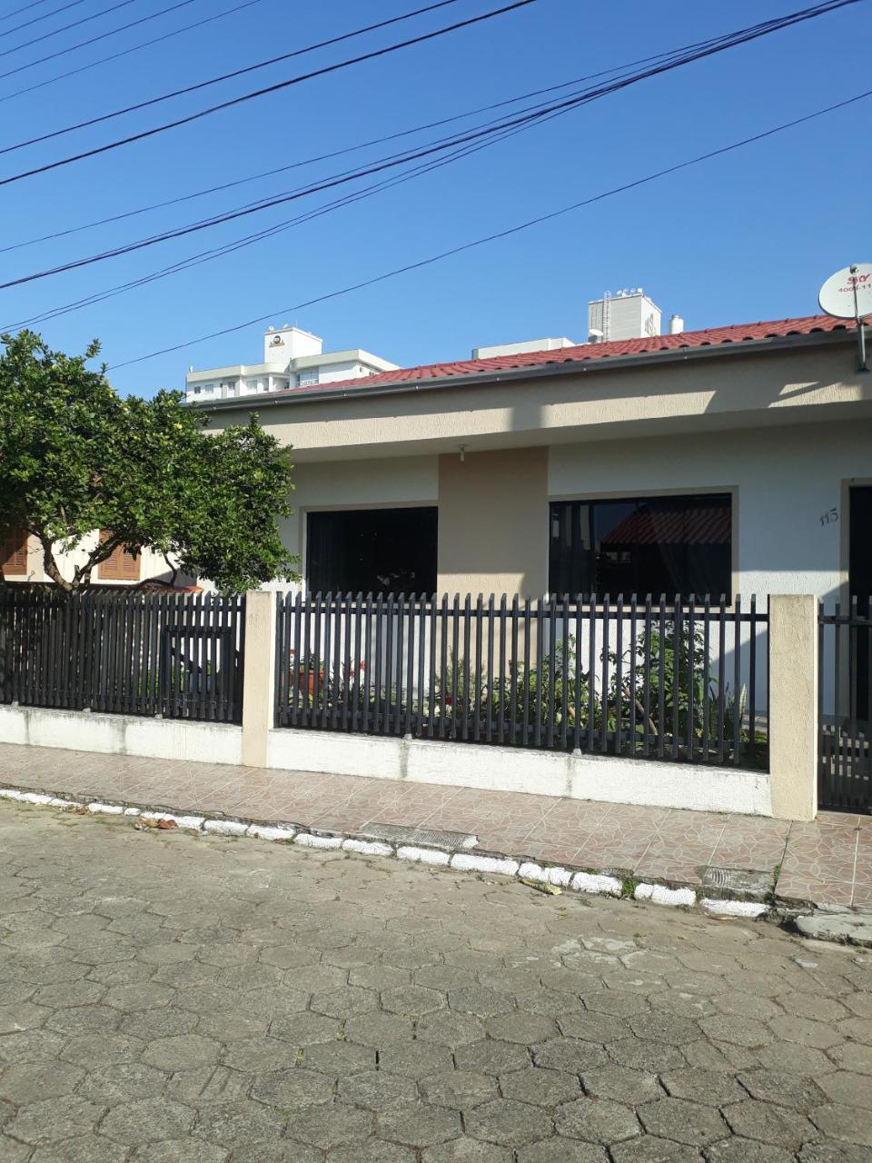 Casa De Praia Navegantes - 100 Metros Do Mar Zewnętrze zdjęcie
